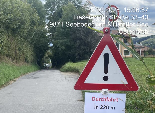 Foto: Durchfahrt gesperrt auf der Dobra